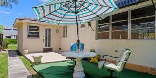 1725 N Lakeside Drive Gallery 26