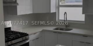 1943 71st St Gallery 3