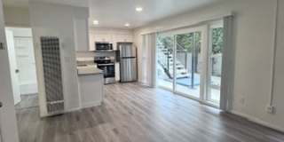 4886 Orchard Ave Gallery 3
