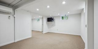 212 FREDERICK Avenue S Gallery 57