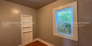 334 S. Quincy Street Gallery 15