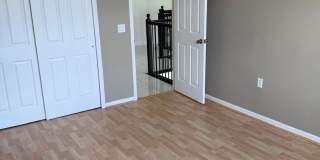 5 bedroom, 3.5 bath Pool Home Gallery 26