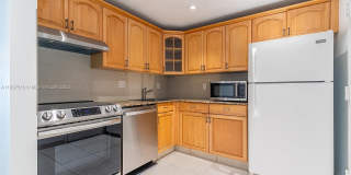 2821 N Miami Beach Blvd Gallery 1