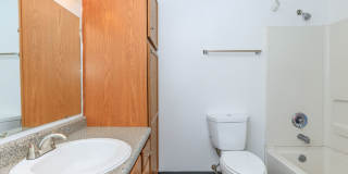 Lakeview Apartments Gallery 9