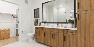 The Brentwood Gallery 11