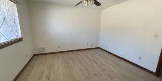 Golf Course- On The Mesa 3 Bedrooms, 2 Bathrooms, New Paint, Gallery 21