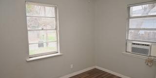 600 E 1st Street Gallery 10