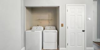 Two Bedroom in Newport! Gallery 12