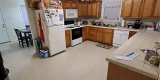 College Station - 3 bedroom /3 bath HOUSE Near TAMU! Gallery 5