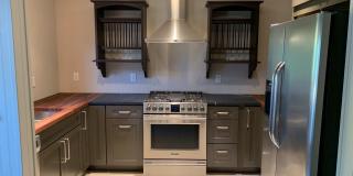 2BR, 2.5 Ba End unit townhouse in Pikes Place 2BR, 2.5 Ba End unit townhouse in Pikes Place Gallery 5