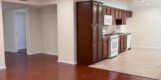 3 bedroom 2 bath condo on Vanowen Gallery 11