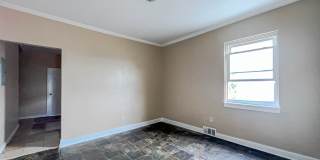 45 Ridge Avenue unit: 2 Floor Gallery 4