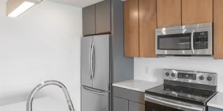 Graduate Pointe Gallery 46