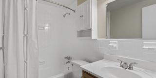 Earle Manor Apartments Gallery 5