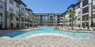 Solay Carnes Crossroads Apartments Gallery 2