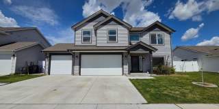 $3,500 - 3 Bed / 2.5 Bath Beautiful Newer Built Home in Airway Heights Gallery 1