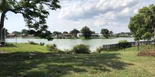 329 Shamrock Boulevard Gallery 1