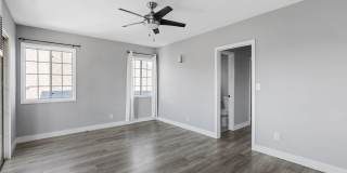 Beautiful 1BR 1BA Unit with Attached 1-Car Garage Located Near USC Gallery 9