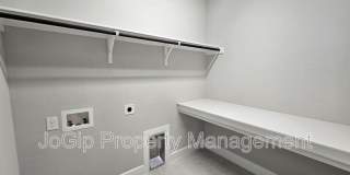 1740 Jamestown Dr Gallery 27