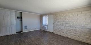 The Pines Apartments Gallery 11