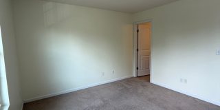 Townhome in Villages of Riverwood, Upgrades include Granite, Hdwd Floors, 1 Car Garage, Community Pool and Fitness Gallery 19