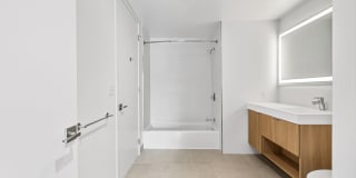 Ora Gallery 58