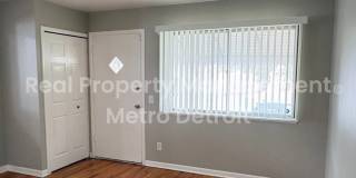 Move-In Ready Brick Ranch on a Corner Lot | Warren Gallery 3