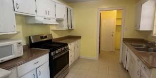 3 bed, 1 bath, 1 car garage Gallery 30