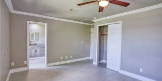 911 SW 3rd Avenue Gallery 19