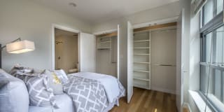 601 Albany Gallery 12