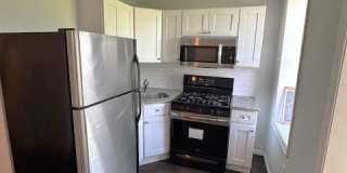 2402 Lakeview Avenue - 3 Gallery 6
