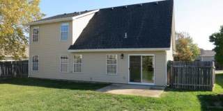 4BR/2.5BA House, 2-Car Garage - $2,100 *NO SMOKERS OR UNDERGRADS Gallery 16