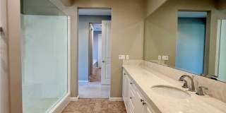 667 E Desert Willow Gallery 71