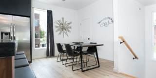 Modern 4 bedroom 3 bath near Razorback campus - 2nd story loft Gallery 8