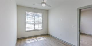 The Belle at the Lamar Gallery 17