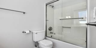 Mission Beach. 3 bedroom, 2.5 bath, 2 car garage, Gallery 20