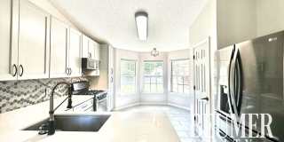 Solar Panel 3bd/2bath Home located Northeast Pensacola Gallery 1