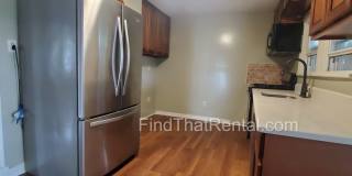 Downtown pet-friendly 3bd w Fenced Yard, Laundry, Screened Porch, Dishwasher, and nearby weekly farmer's market Gallery 10