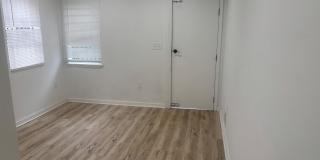 1623 W LEXINGTON Street Gallery 26