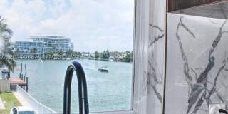 4710 Pine Tree Dr Gallery 27