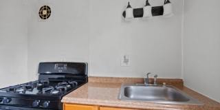 281 19Th Ave, 2nd flr Gallery 11
