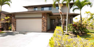 Mililani Mauka  2790 SF4/3 Spacious corner lot landscaped American classic model Gallery 1