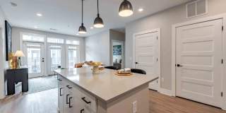 900 Willow Gallery 18