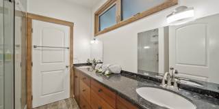 Tropical 4BR Gated Retreat w/ Sauna, Walk to Velzyland Beach Gallery 27