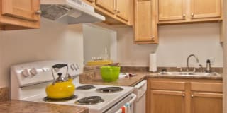 Lakecrest Apartments Gallery 8