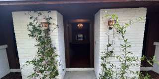 Spacious 3-Bedroom Home with Fenced Yard & Screened Porch in SE Ocala Gallery 3