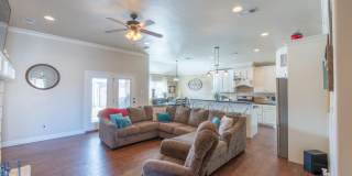 7811 86th 3Bed/2Bath Gallery 5