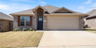 Bentonville living | 4bed 2bath Gallery 1