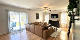 Minutes to the Beach! Conveniently located between Jacksonville & Wilmington Gallery 8