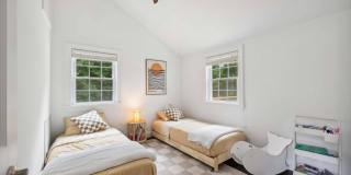136 Washington Heights Avenue Gallery 8
